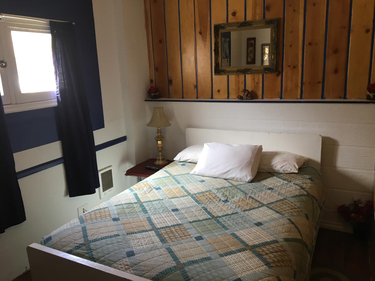 Midway Motel Caliente Kültér fotó