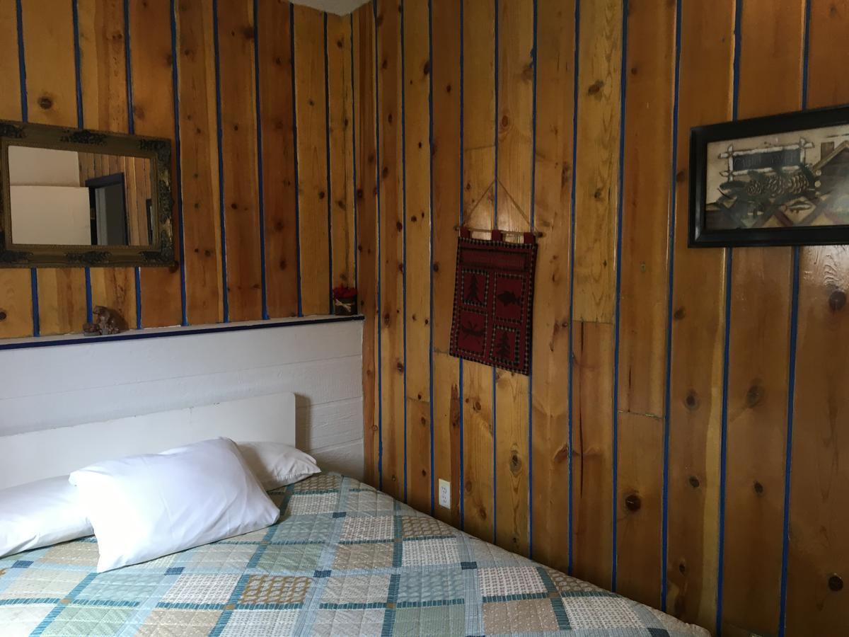 Midway Motel Caliente Kültér fotó